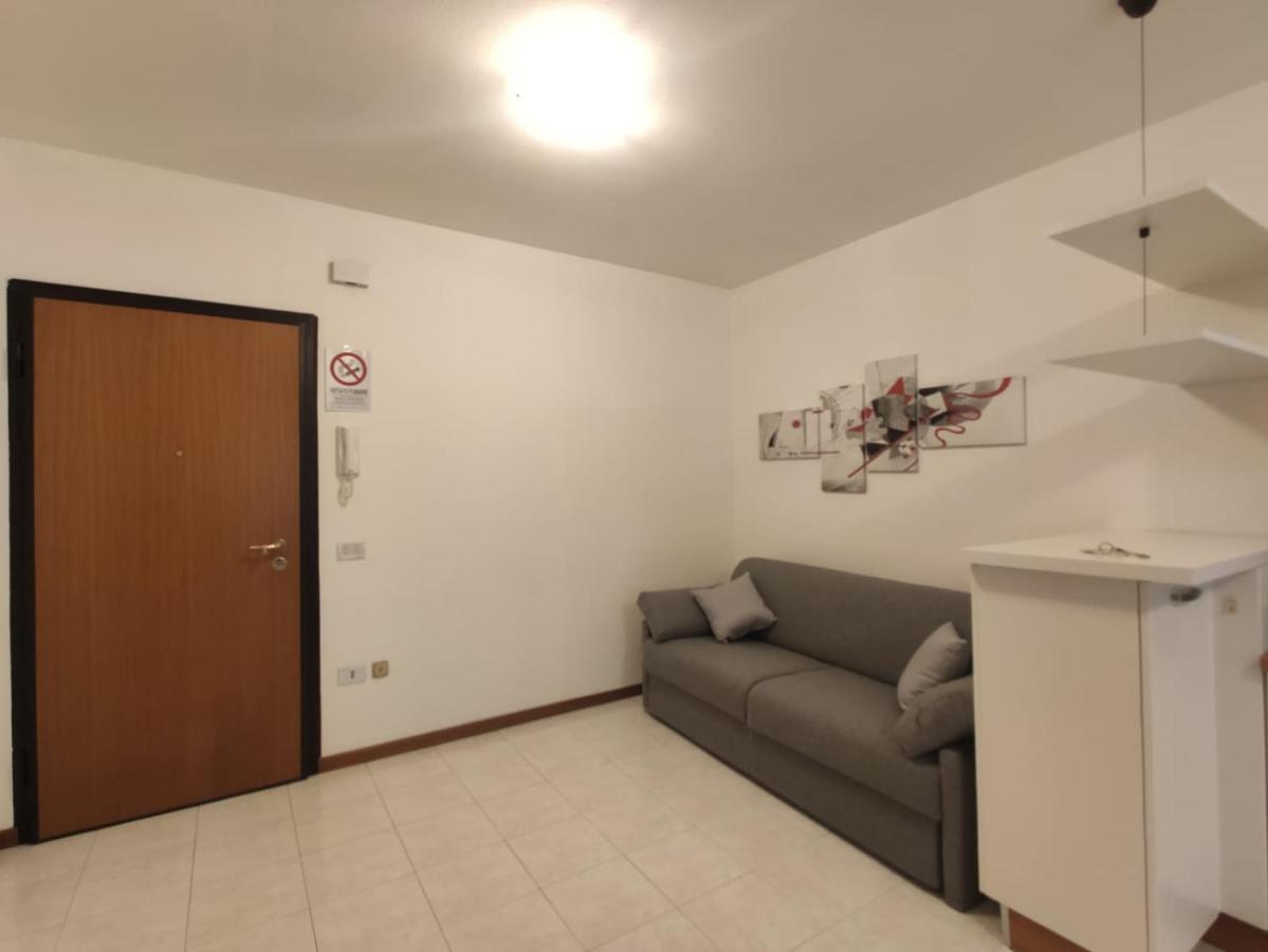 Bafile 18 - Piazza Marconi - Centrale - 50 Mt Dal Mare Lido di Jesolo Bagian luar foto